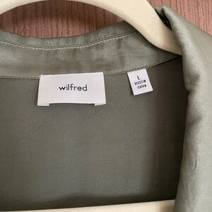 Aritzia tie front blouse PERFECT condition tags still on- sage